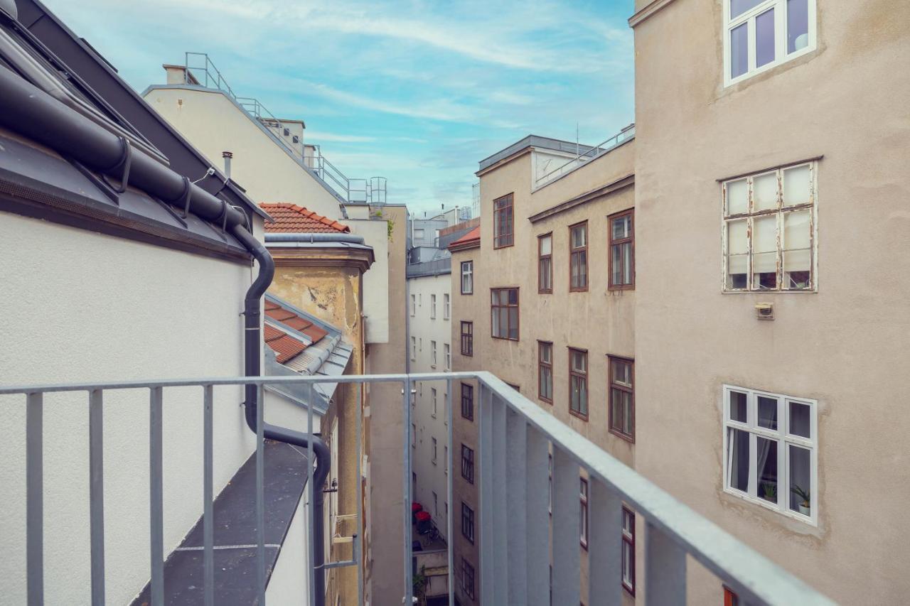 The 77 Anna Apartment Vienna Luaran gambar
